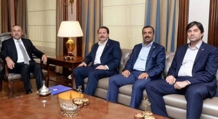 Bakan Çavuşoğlu, Memur-Sen heyetini kabul etti