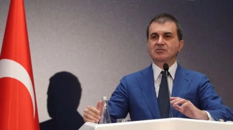 Bakan Çelik'ten Hollande'a 'başörtüsü' yanıtı
