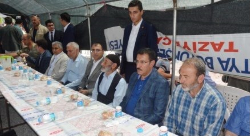 Bakan Tüfenkci, şehit asker için okutulan mevlide katıldı