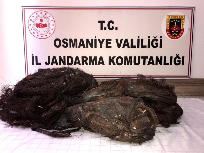 Bakır kablo hırsızları suçüstü yakalandı
