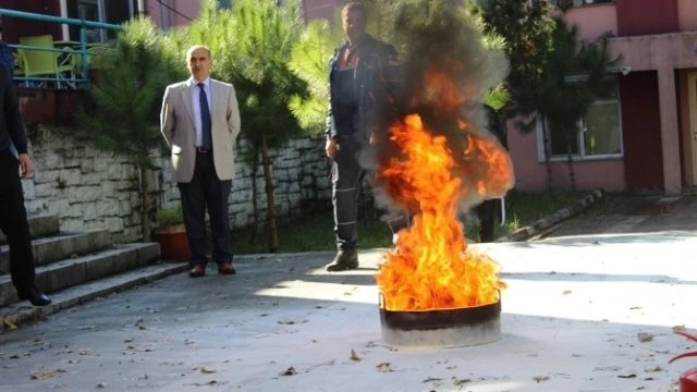 Bartın Sağlık İl Müdürlüğü`nde Yangın Tatbikatı Yapıldı