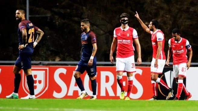 Başakşehir son anda yıkıldı!