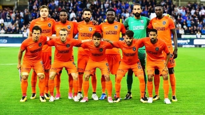 Başakşehir tarih yazma peşinde! 11`ler belli oldu