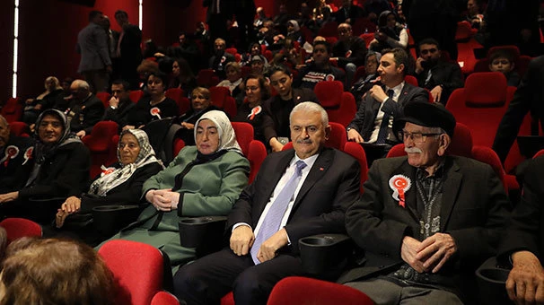 Başbakan Binali Yıldırım `Ayla` filmini izledi