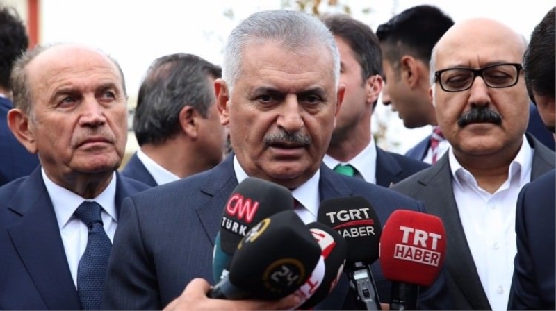 Başbakan namazını orada kıldı!