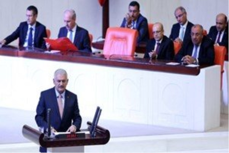 Başbakan Yıldırım: `Fetullah Gülen bu darbenin göbeğindedir`