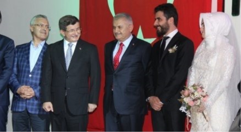 Başbakan Yıldırım nikah şahidi oldu