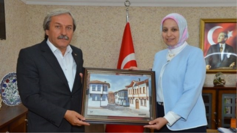 Başkan Şahin`den, Bilecik İl Milli Eğitim Müdürü Durmuş`a Ziyaret