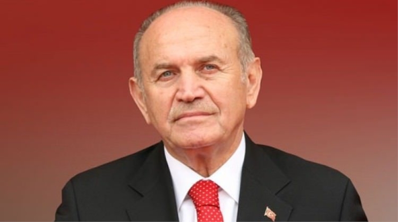 Başkan Topbaş demokrasi nöbetine katıldı