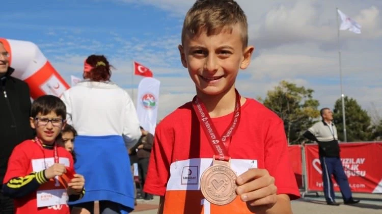 Başkent, Kızılay'ın iyilik koşusunda buluştu