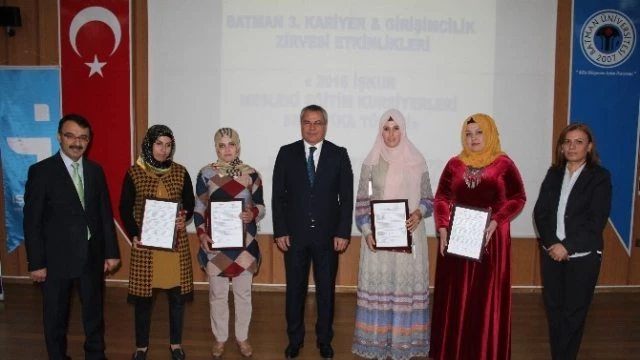 Batman`da 531 Kadın Mesleki Eğitim Sertifikası Aldı
