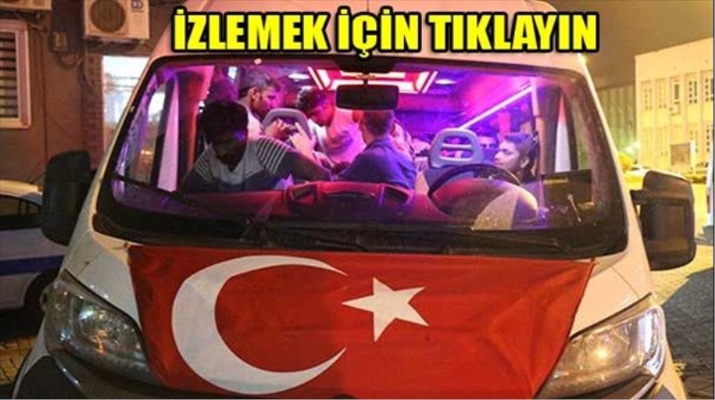 Bayrak çekilmiş araçta yakalandılar