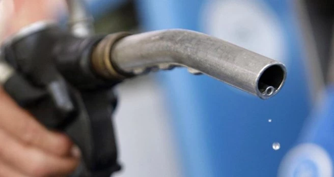 Benzine 7 Kuruş, Motorine 10 Kuruş İndirim Yapıldı