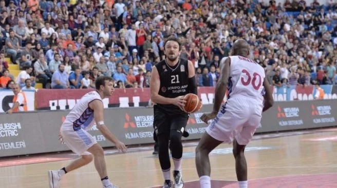 Beşiktaş Sompo Japan, Trabzonspor`u devirdi