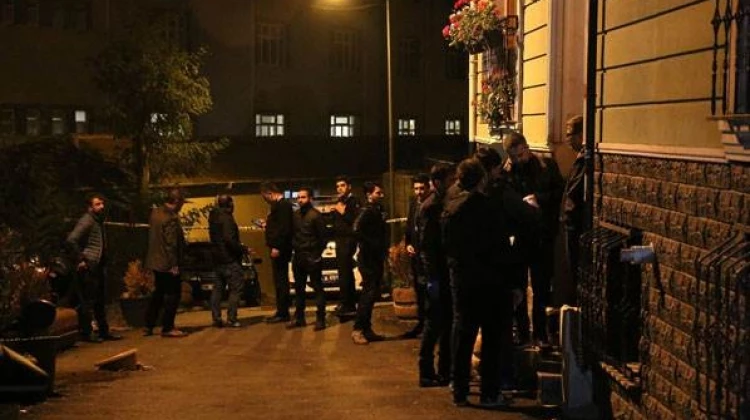 Beyoğlunda silahlı kavga: 1 ölü, 2 yaralı
