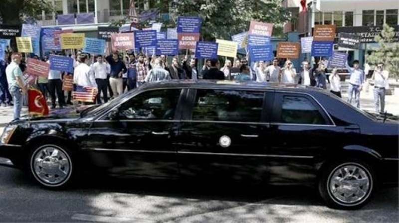 Biden'a protesto şoku! Sizin çocuklar içeride