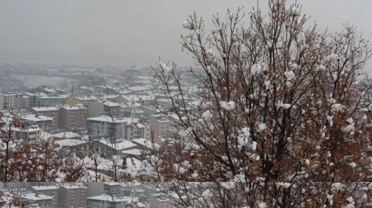 Bingöl'de eğitime kar engeli