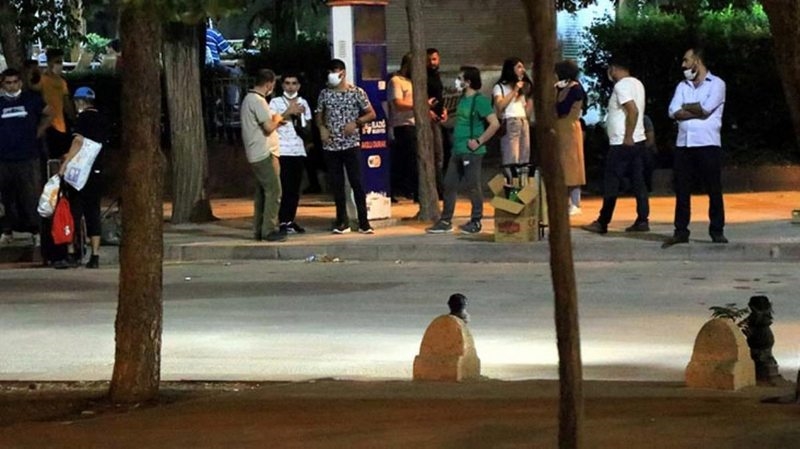 Bingöl depremini en şiddetli hisseden Karakoçan`da 3 ev yıkıldı