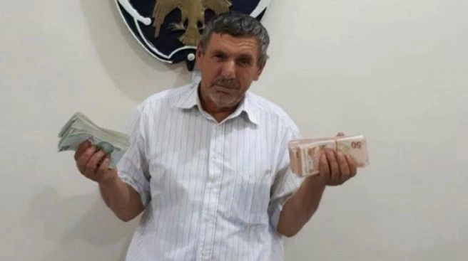Bir tomar parayla görenler polise haber verdi