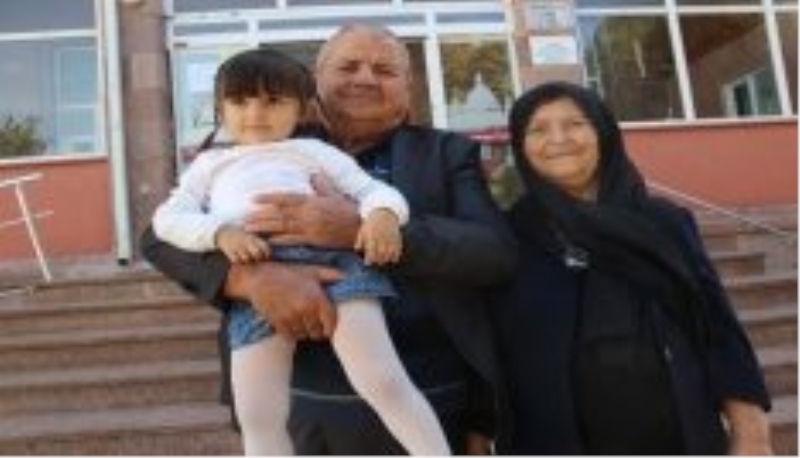 Böbreğinin sahibi için mevlit okuttu