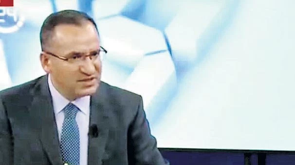 Bozdağ: Rıza Sarraf iftiracılığa zorlanıyor