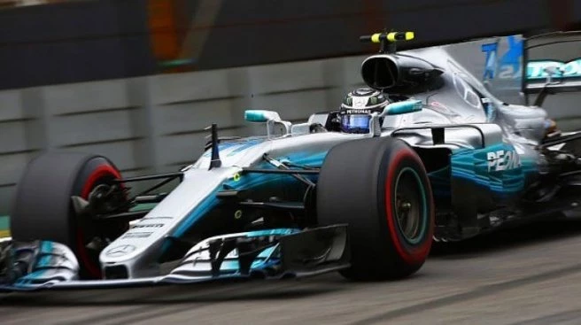 Brezilya`da ilk cep Bottas`ın oldu!