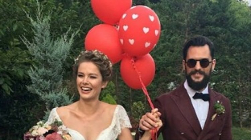 Burcu Biricik dünya evine girdi!