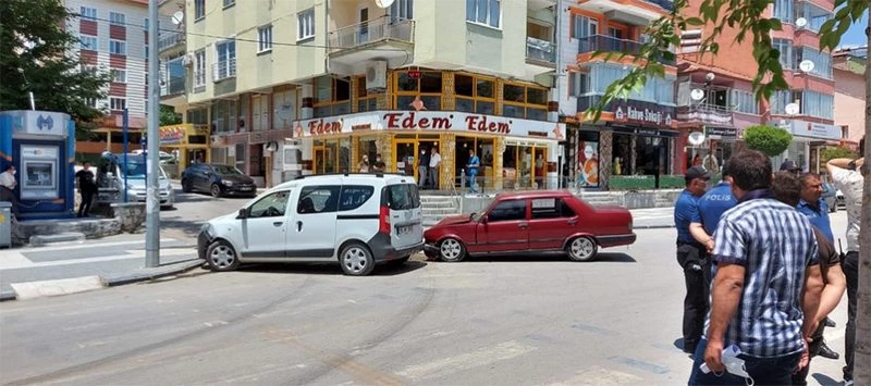 Burdur Gölhisar da meydana gelen  kaza