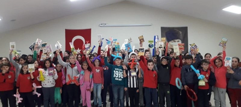 BURSA`DA KİTAP PROJESİNE BÜYÜK İLGİ