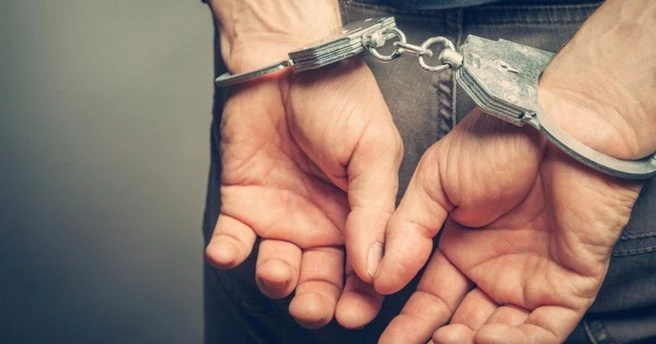 Bursa`da `Gaybubet` evlerine operasyon: 11 gözaltı