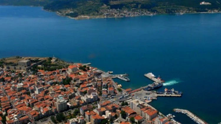 Çanakkale Boğazı'nda iki gemi çarpıştı