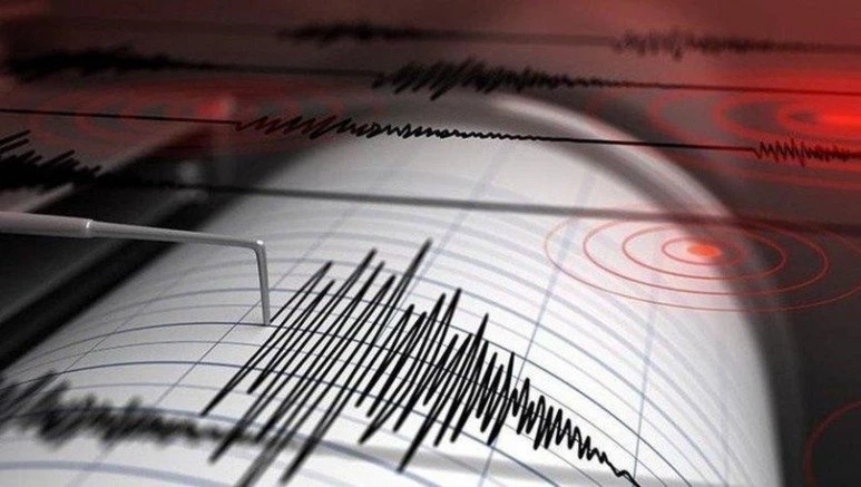 ÇANAKKALE`DE KORKUTAN DEPREM