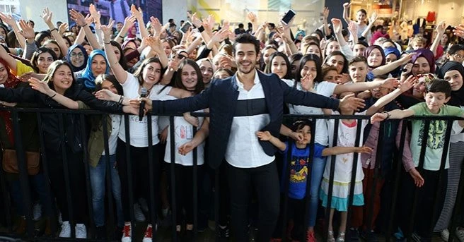 Cem Belevi`den yeni single müjdesi