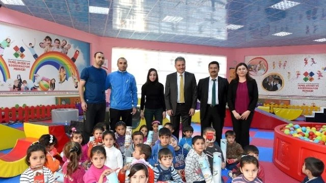 Cemal Aslan Eğitim Merkezi 300 Suriyeli Çocuğu Misafir Etti