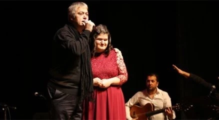 Cengiz Kurtoğlu?ndan engellilere moral konseri