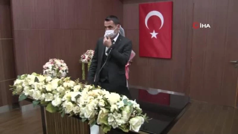 Çeviri programlarıyla anlaşıyorlar... Fildişili gelin, 2 yıl sonra ablasını da aynı kentte gelin olarak getirdi