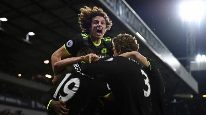 Chelsea ipi göğüsledi