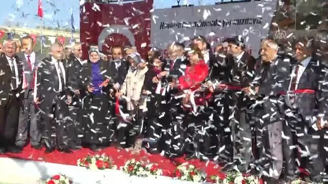CHP Genel Başkanı Kılıçdaroğlu, Sosyal Yaşam Kampüsü`nü Gezdi