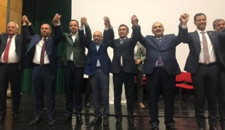 CHP`Lİ BAŞKAN AK PARTİ`YE KATILDI
