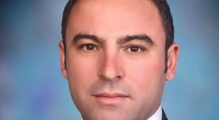 CHP?nin bildirisine katılmayan meclis üyesi partisinden istifa etti