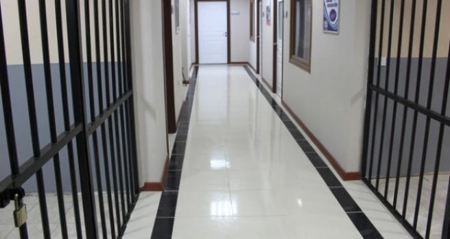 Çocuklar Kendilerini Tehdit Ettiği Gerekçesiyle Annelerinden Şikayetçi Oldu