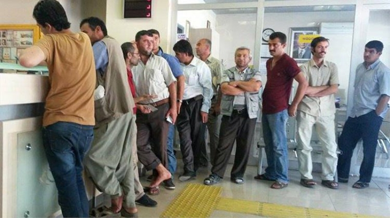 Cuma günü (09 Eylül) Bankalar, PTT, Vergi dairesi, Noter, açık mı?