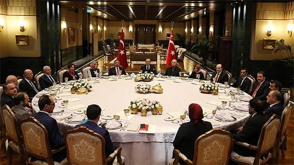 Cumhurbaşkanı Erdoğan, Beştepe Sofrası`nda eğitimcileri ağırladı