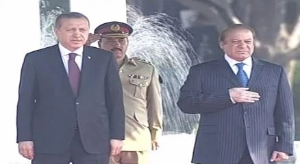 Cumhurbaşkanı Erdoğan, Pakistan Başbakanı Şerif bir araya geldi