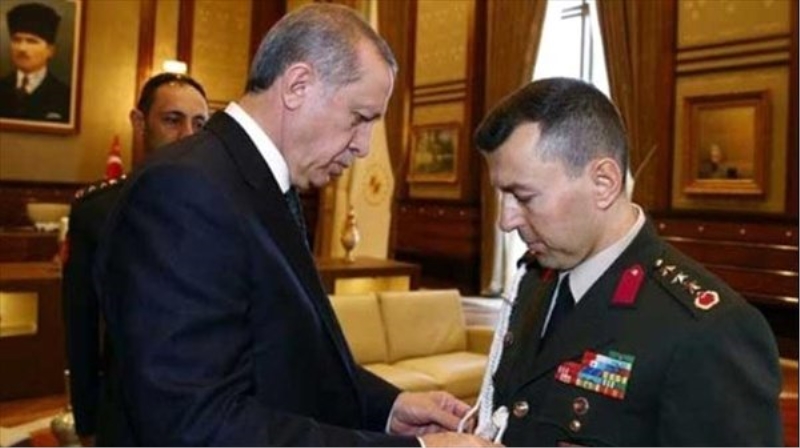 Cumhurbaşkanı güvenmediği için yaverini yanında götürmedi