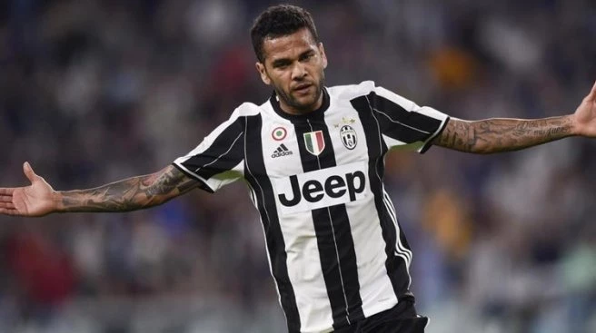 Dani Alves özür dileyerek veda etti!