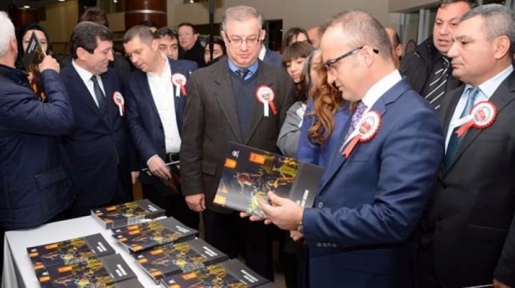 Darbe girişimi tiyatro gösterisiyle anlatıldı