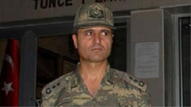 Darbeci komutana peçete veren astsubayın 20 yıl hapsi istendi