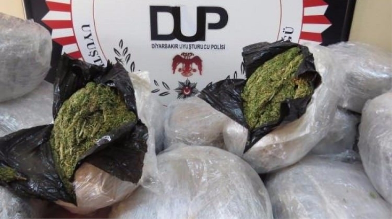 Diyarbakır'da 696 kilo esrar ele geçirildi
