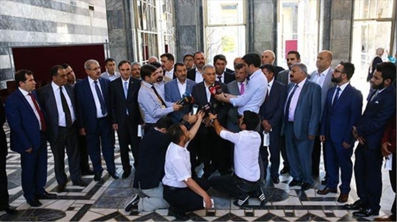Doğu ve Güneydoğu illerinin kanaat önderleri TBMM`de